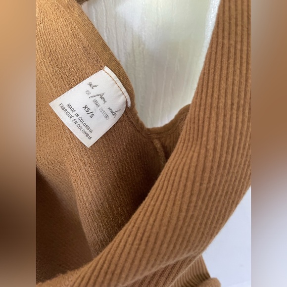 URBAN OUTFITTERS crop tank - Picture 3 of 3